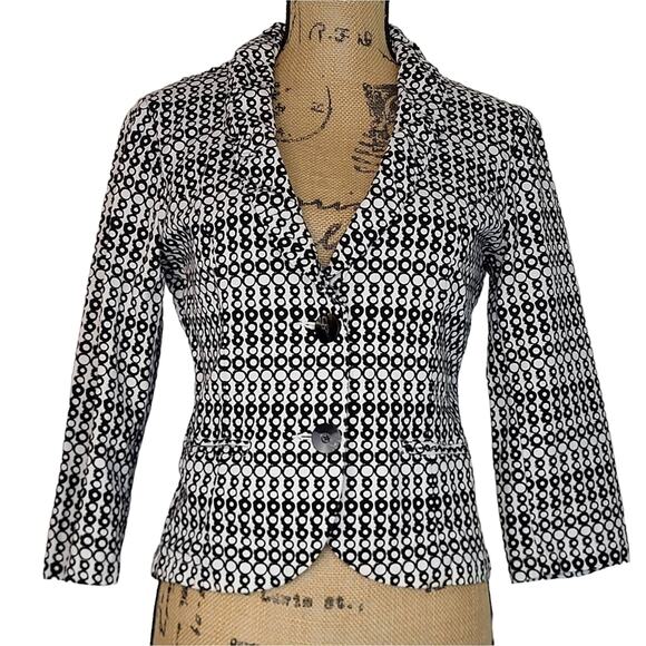 Cabi Du Jour White w/Black Circles Rouching Details Fitted Cropped Jacket Size 4 - Picture 2 of 12